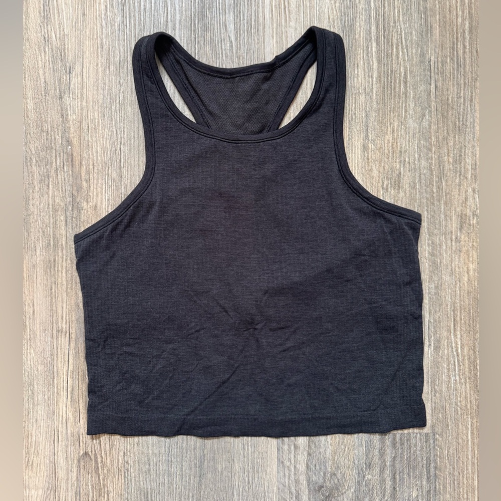 Lululemon Ebb to Street Cropped Racerback Tank Top
Light Support, B/C Cup, 10